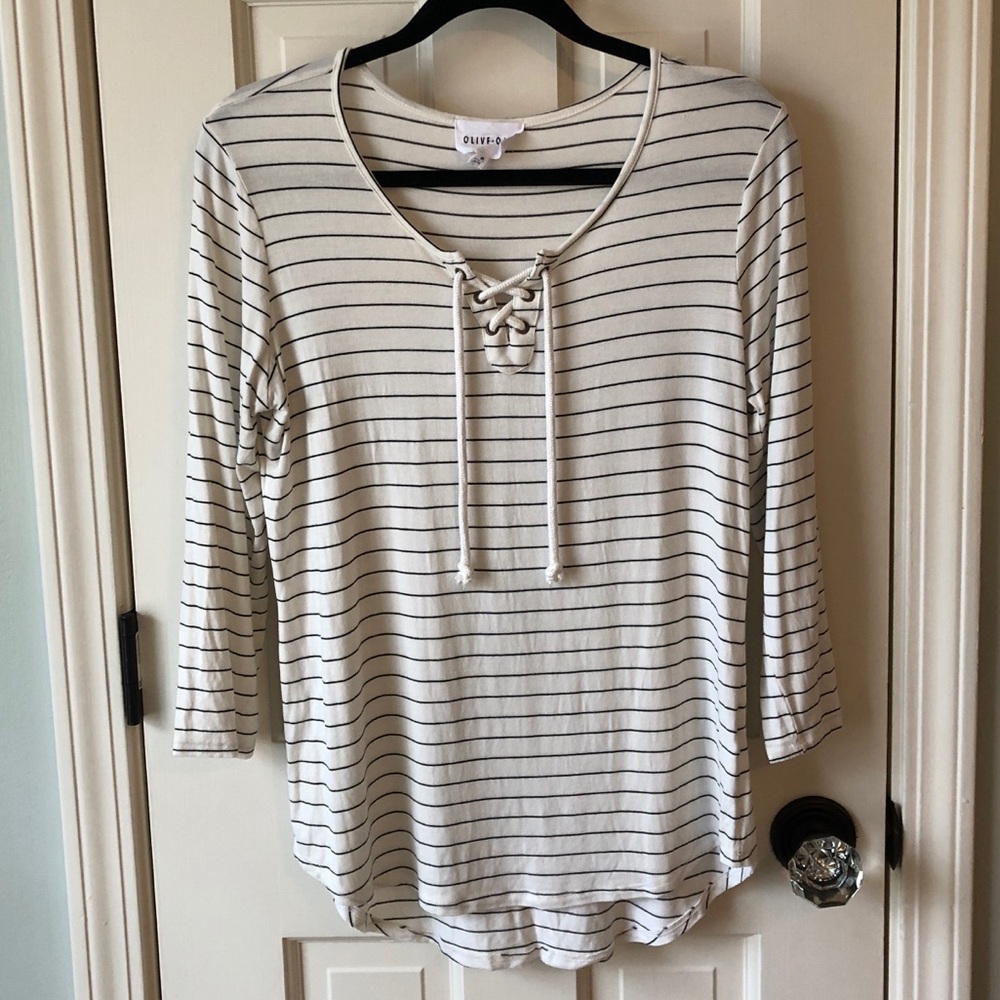 Olive& Oak Top